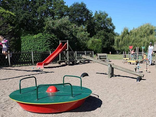 Mobil Home Xxl2 4 Chambres - Camping Les Bois Du Bardelet Poilly-lez-Gien Kültér fotó